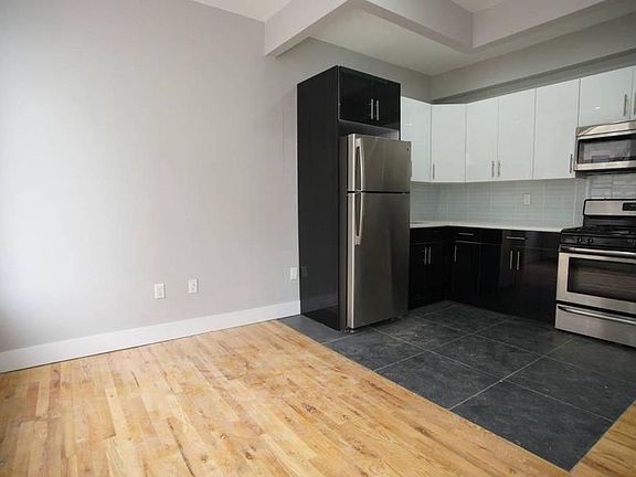 3rd image of 216 E 175th St #2 F