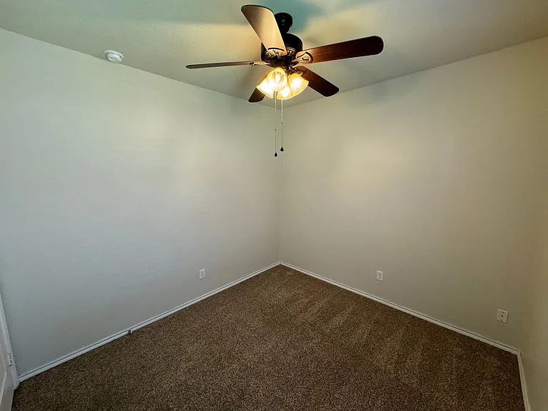 3020 Tamarack Ln — Photo 40