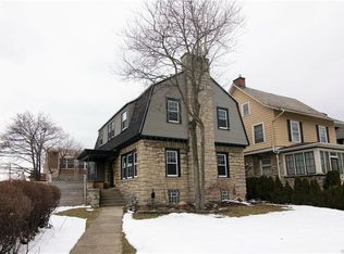 2 Willowlawn St, Buffalo, NY 14214