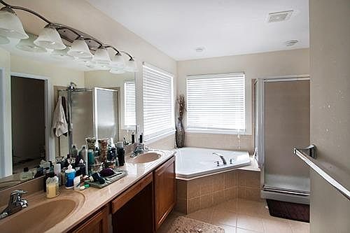 5th image of 4062 Chanticleer Ln