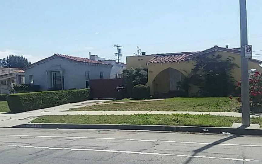 1st image of 634 W 108th St