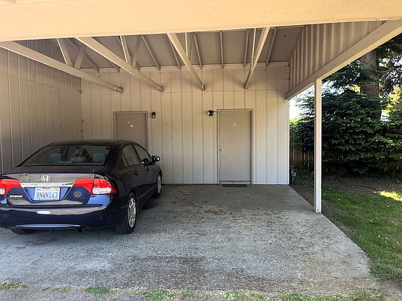 4th image of 1492 Railroad Dr