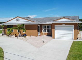 2191 SE Sunflower St, Port Saint Lucie, FL 34952