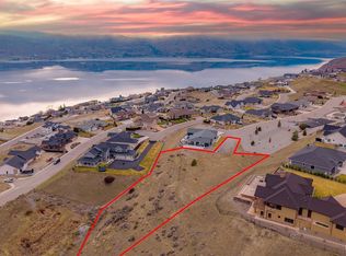 126 Mira Vista Dr, Chelan, WA 98816