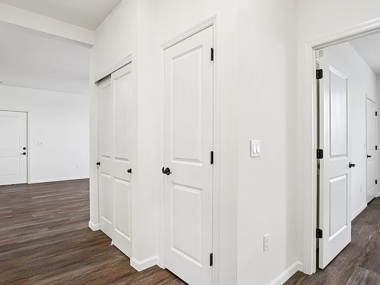 Washington Terrace Apartments — Photo 27