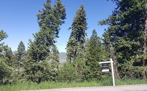 2nd image of 420 Upper Evergreen Dr