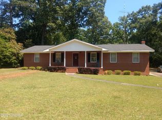 66 Camellia Dr, Forsyth, GA 31029