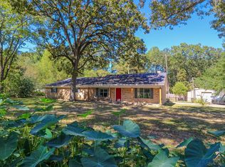 395 Delmora Dr, Longview, TX 75605