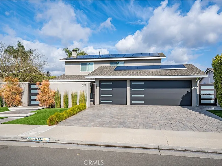 8711 Mossford Dr — Photo 1