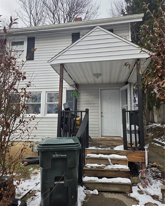 2nd image of 12 15th St