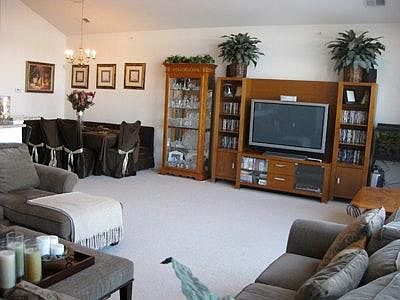 Living/Dining Area