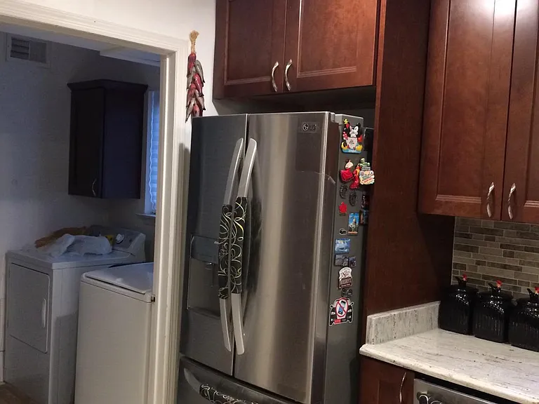 kitchen & laundry