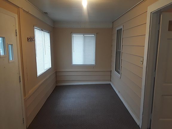 Enclosed front porch