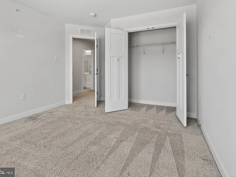 8005 Milltown Cir — Photo 38