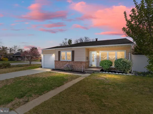107 Hollywood Dr, Glen Burnie, MD 21060