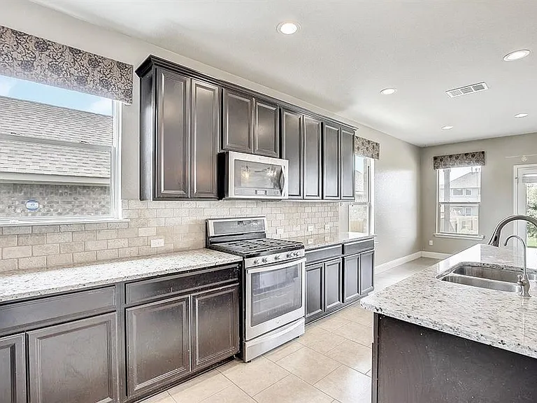 3433 De Torres Cir — Photo 3