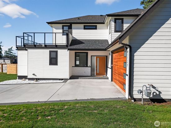 2529 Bora Bora Court, Blaine, WA 98230