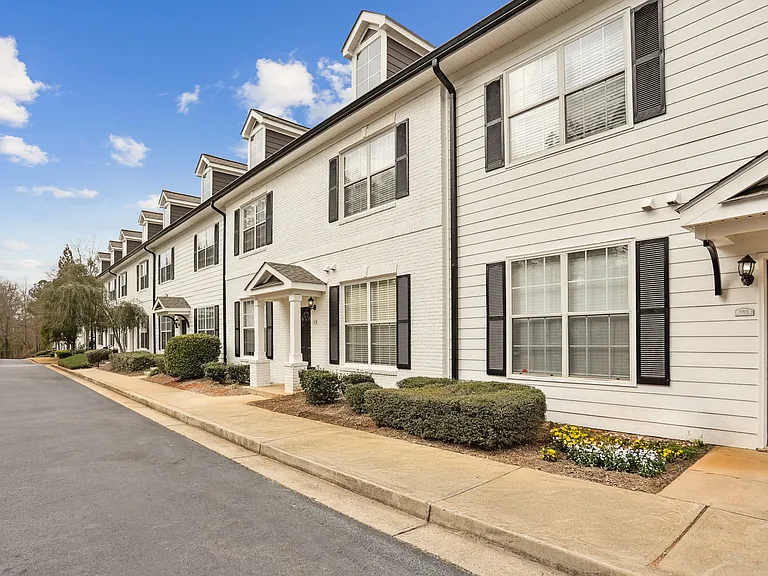 Sundance Creek Townhomes — Photo 26