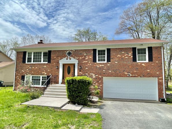 2125 Aquia Dr