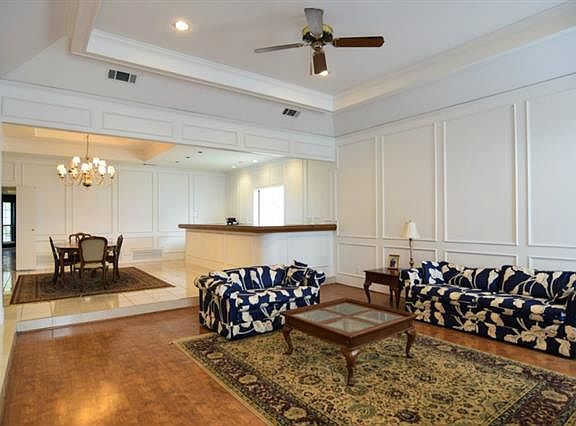 2nd image of 9003 Woodhurst Dr