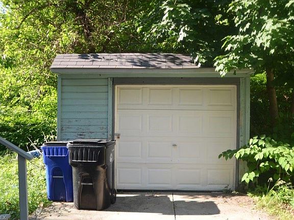 5th image of 10317 Parkgate Ave