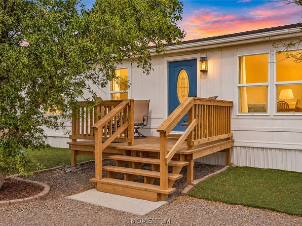 1417 S Concho Road, Golden Valley, AZ 86413