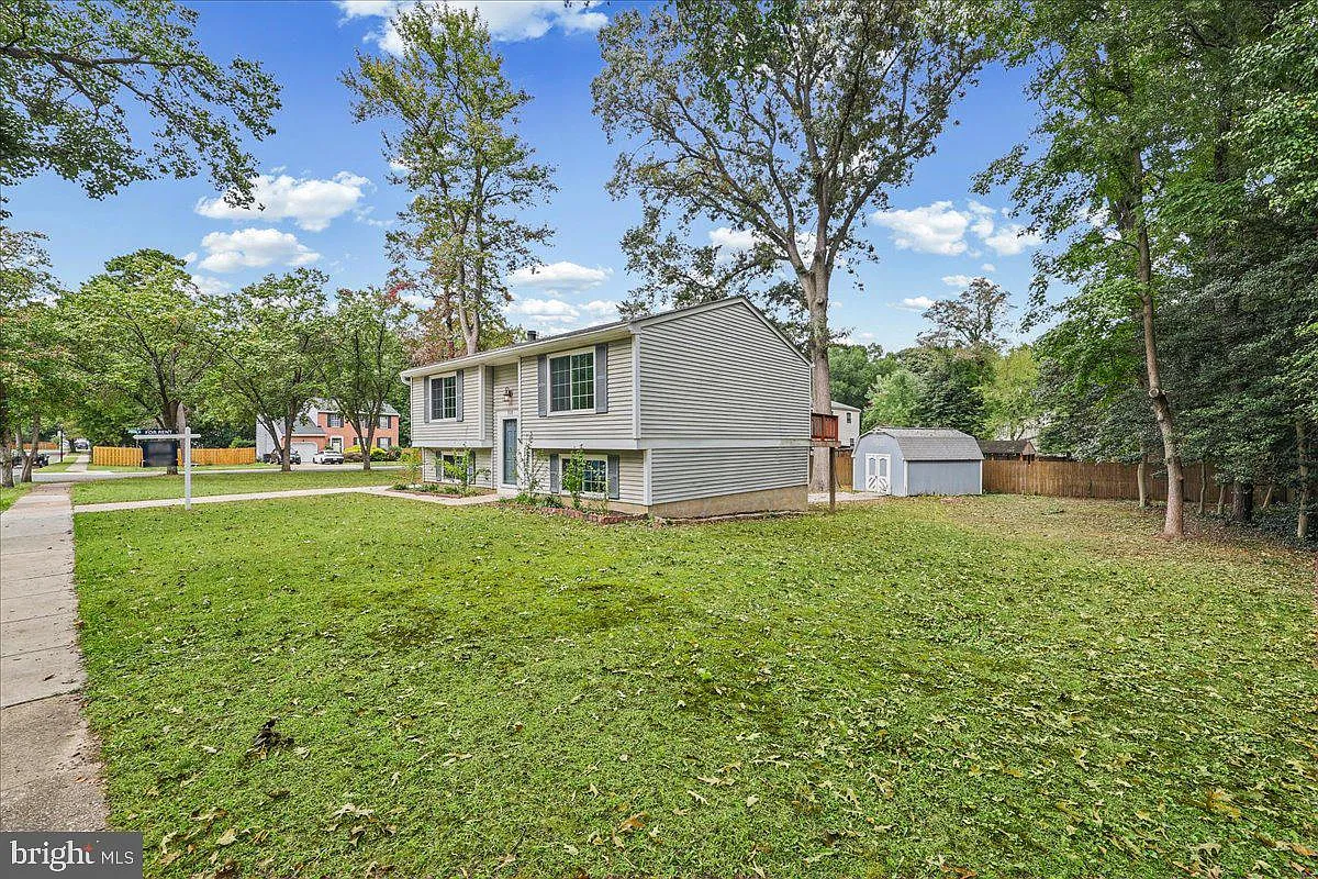 3 bed, 2.0 bath, 1680 sqft, $3,000 — Photo 3