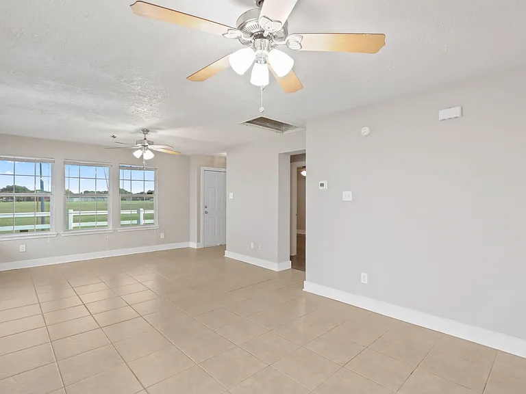 20967 Young Meadows Way — Photo 5