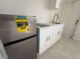 621 N 66th Ter, Hollywood, FL 33024