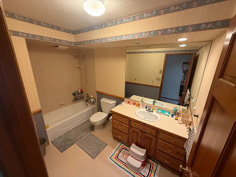 2135 Baxter Dr — Photo 34