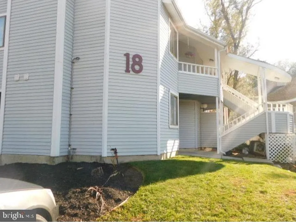 1801 Waldon Ct