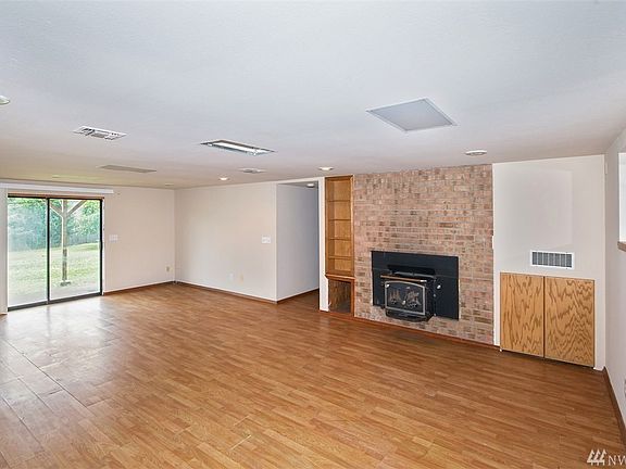 5th image of 27616 43rd Pl S