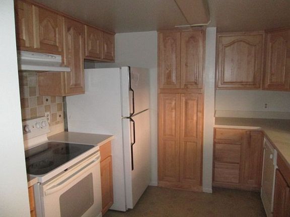 3rd image of 3501 Juan Tabo Blvd NE Unit F5
