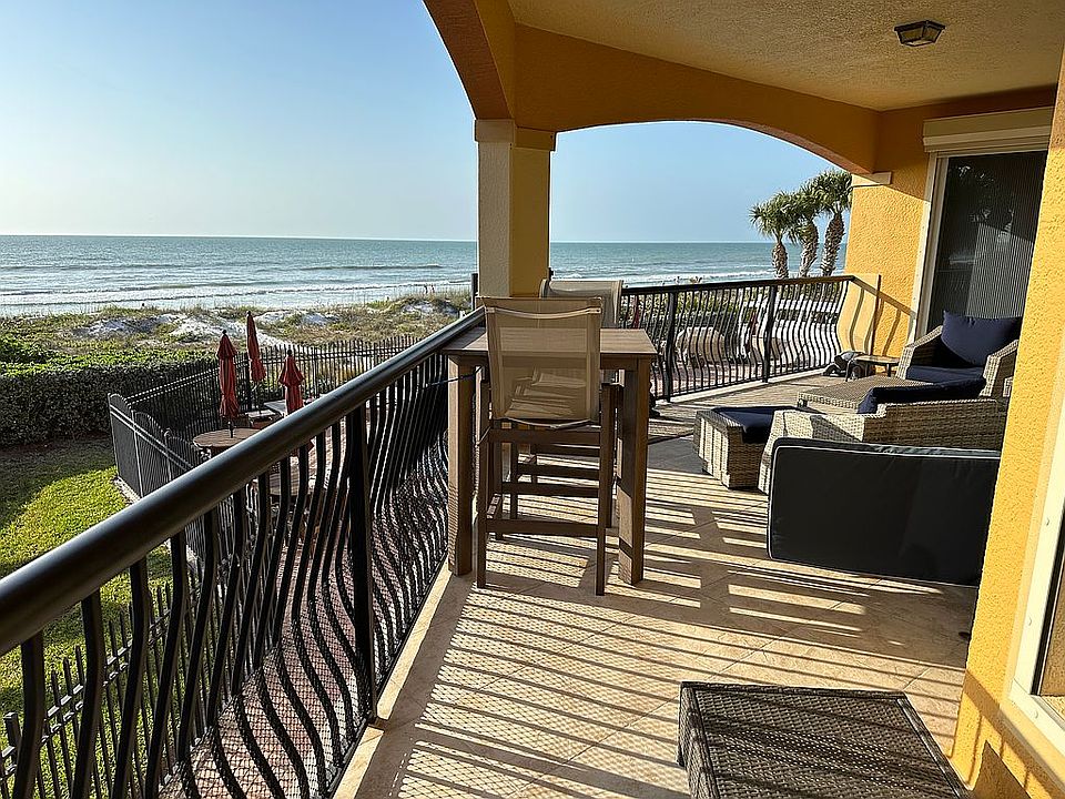 Extra large Balcony 