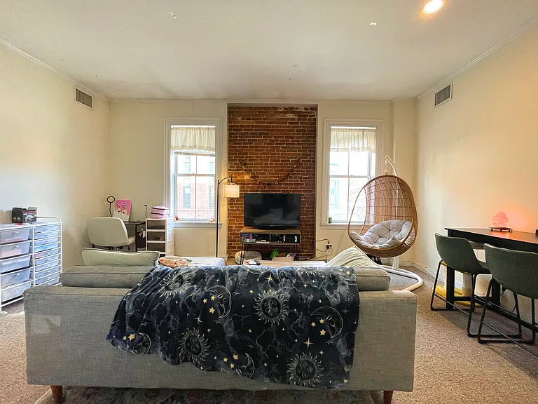 4 Davis Ave #1A — Photo 5