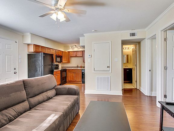 2nd image of 1615 Gov Nicholls St APT 301