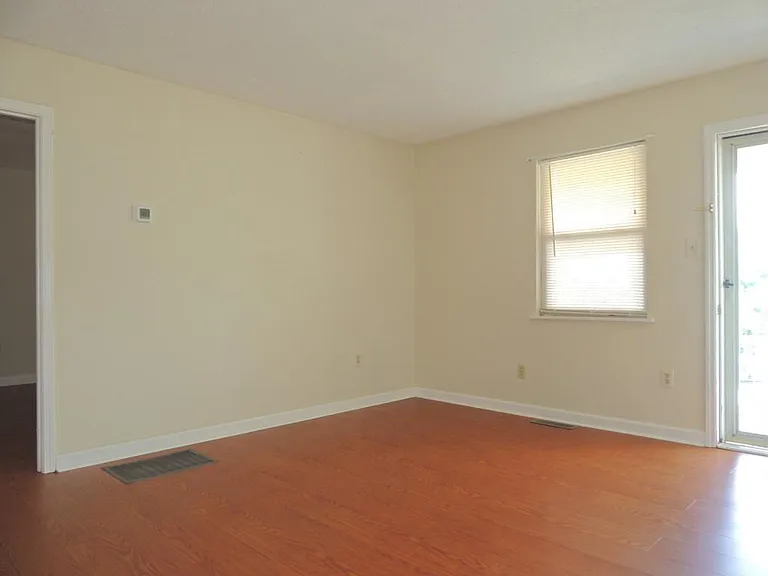 2884 Blue Ridge Dr — Photo 3