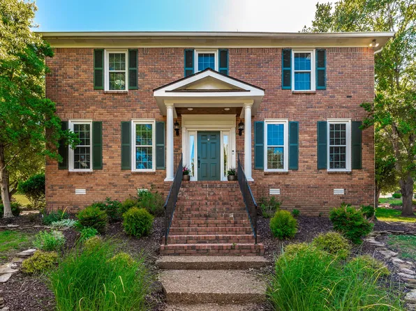 517 Natalie Dr, Goodlettsville, TN 37072