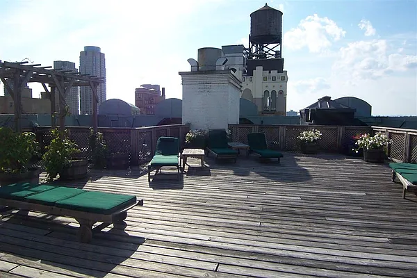 Rented by Susan Finkel, LREB | media 8