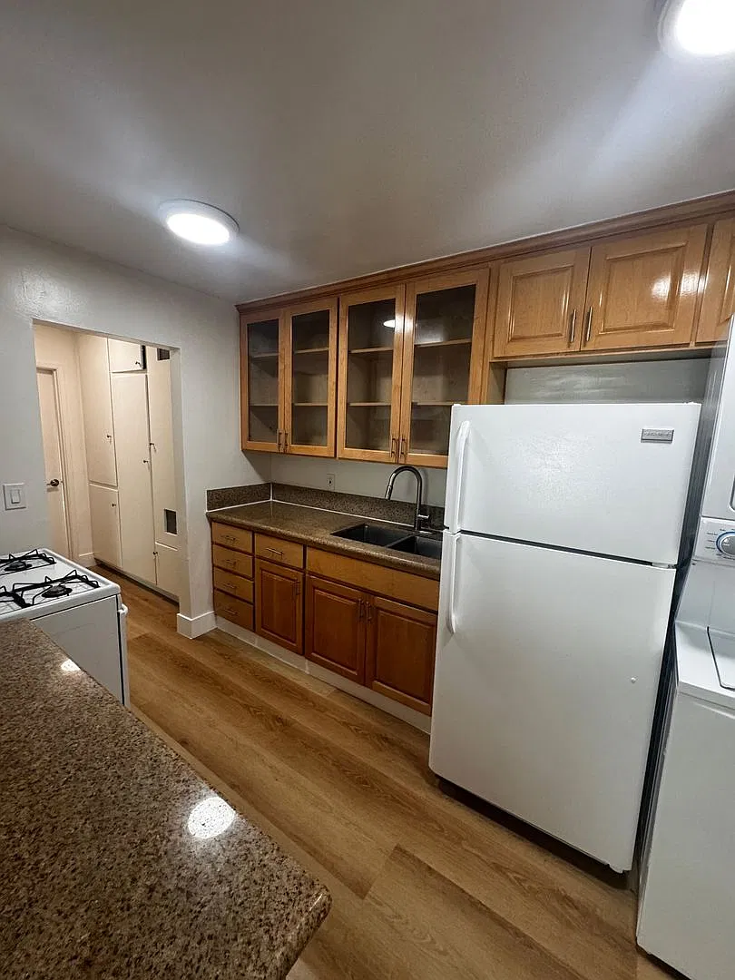 1 bed, 1.0 bath, $2,686 — Photo 1