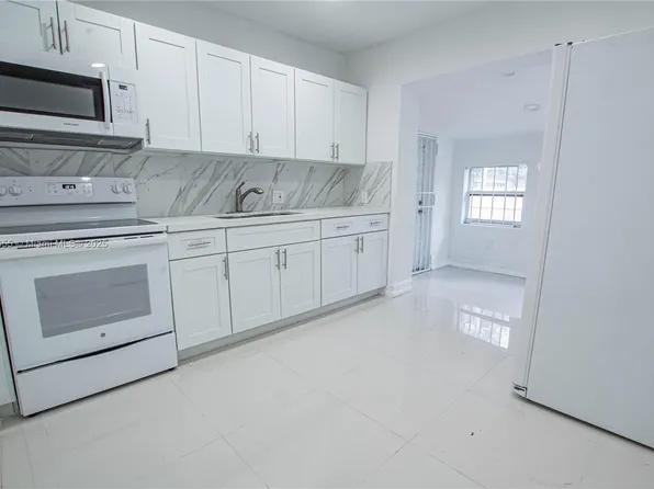 575 NW 49th St, Miami, FL 33127