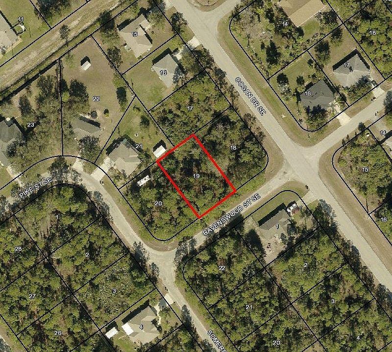 2nd image of 751 Ravenswood St SE