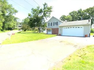 65 Parish Farm Rd, Branford, CT 06405