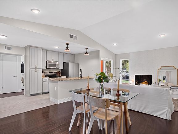 3rd image of 2714 Felicia Ct