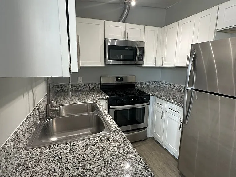 4533 Contour Blvd. — Photo 35