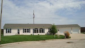 1st image of 1926 Bluebird Dr