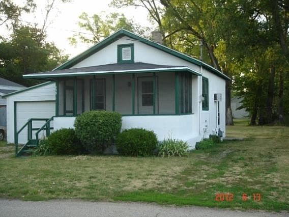 2nd image of 839 E Homeland Ct