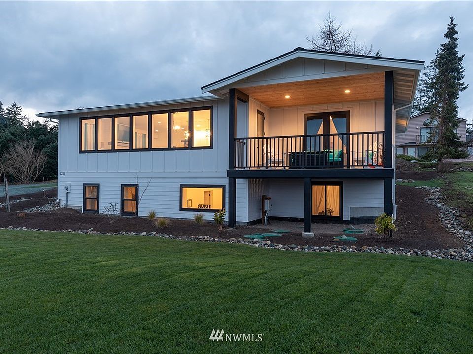 1st image of 1229 Canterbury Lane