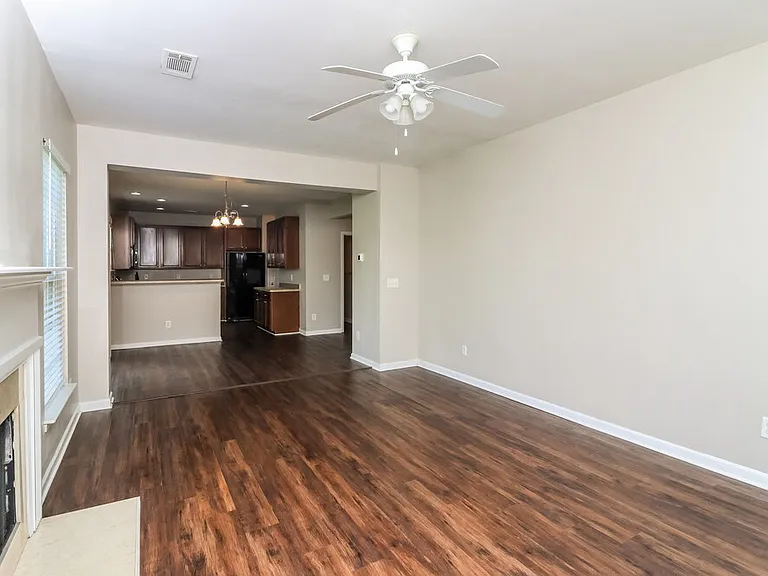 1647 Bradmere Ln — Photo 5