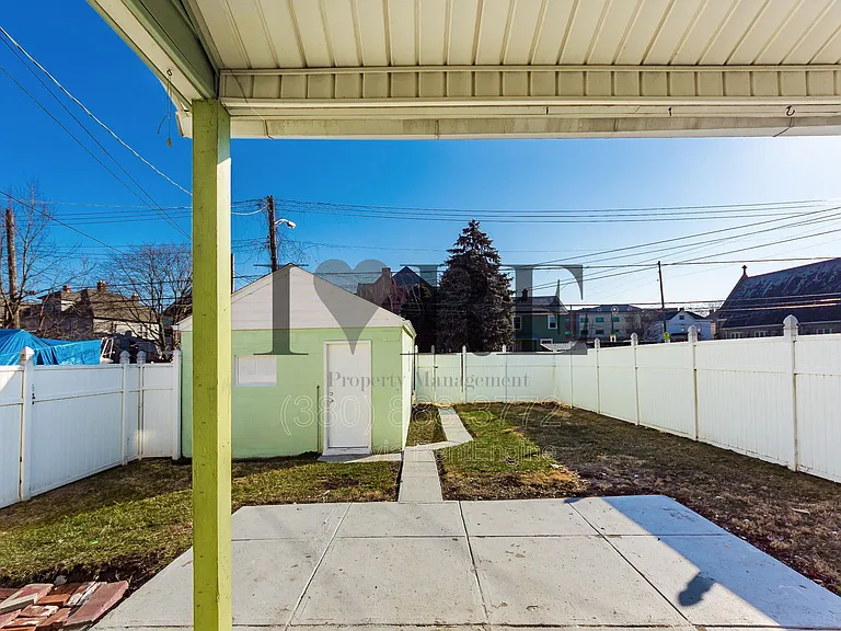 158 Dakota Ave — Photo 10